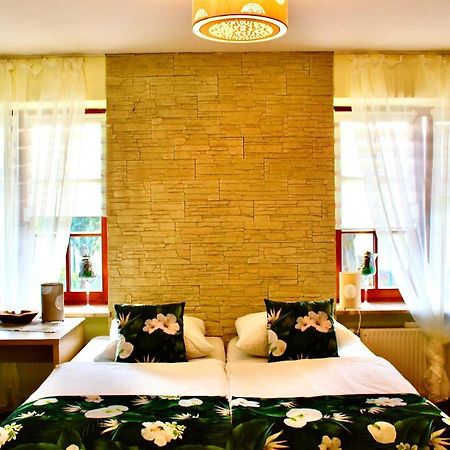 Villa Casanna Apartments Łomianki Esterno foto